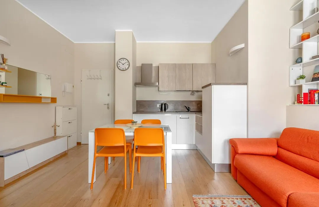 Easy Isola Apartment-1