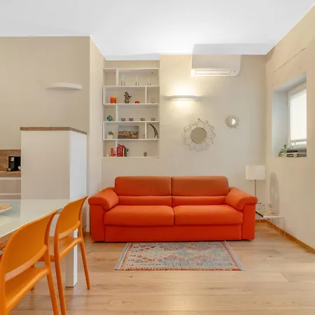 Easy Isola Apartment-3